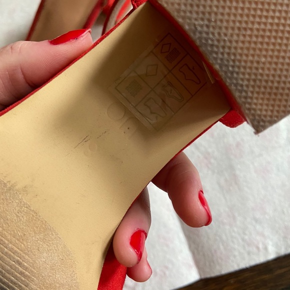 Red Urban Outfitters ankle strap sandals, Size 8 - Picture 3 of 3